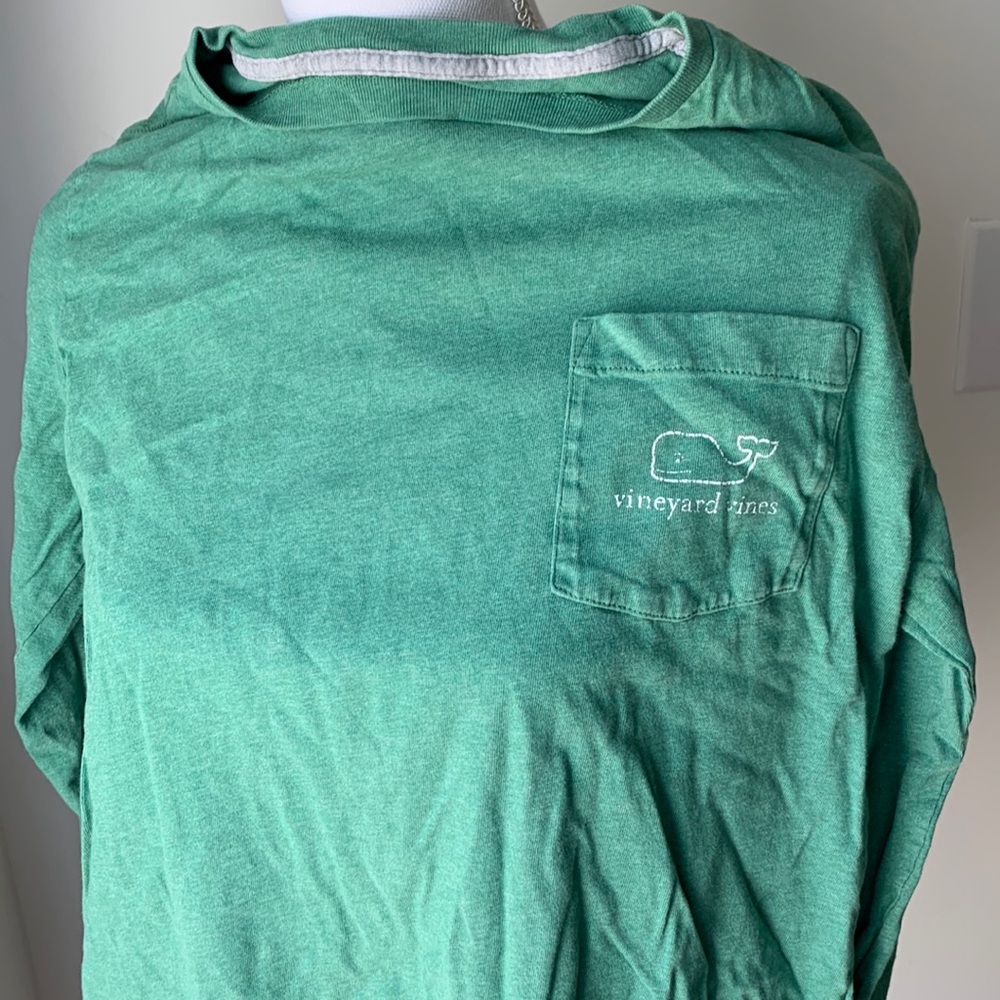 Like new vineyard vines long sleeve t shirt
